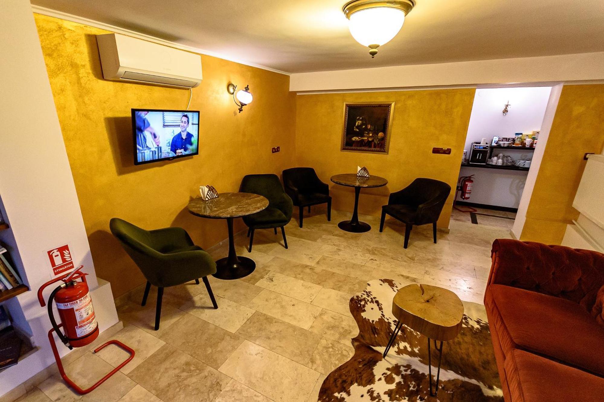 Vila Sarada Boutique Deva Buitenkant foto