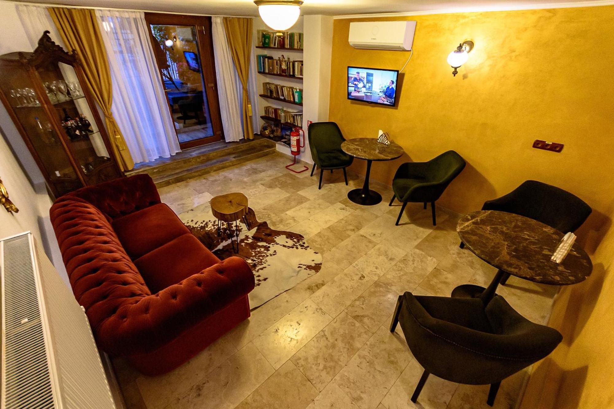 Vila Sarada Boutique Deva Buitenkant foto