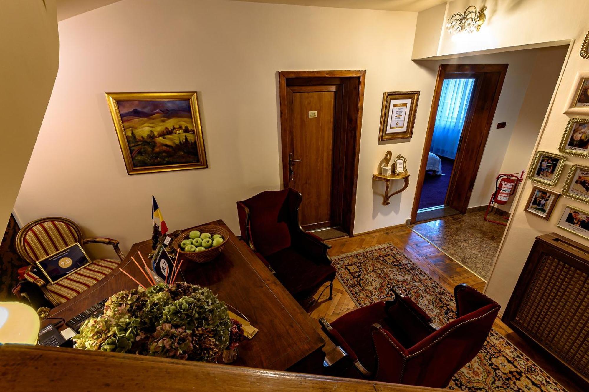 Vila Sarada Boutique Deva Buitenkant foto
