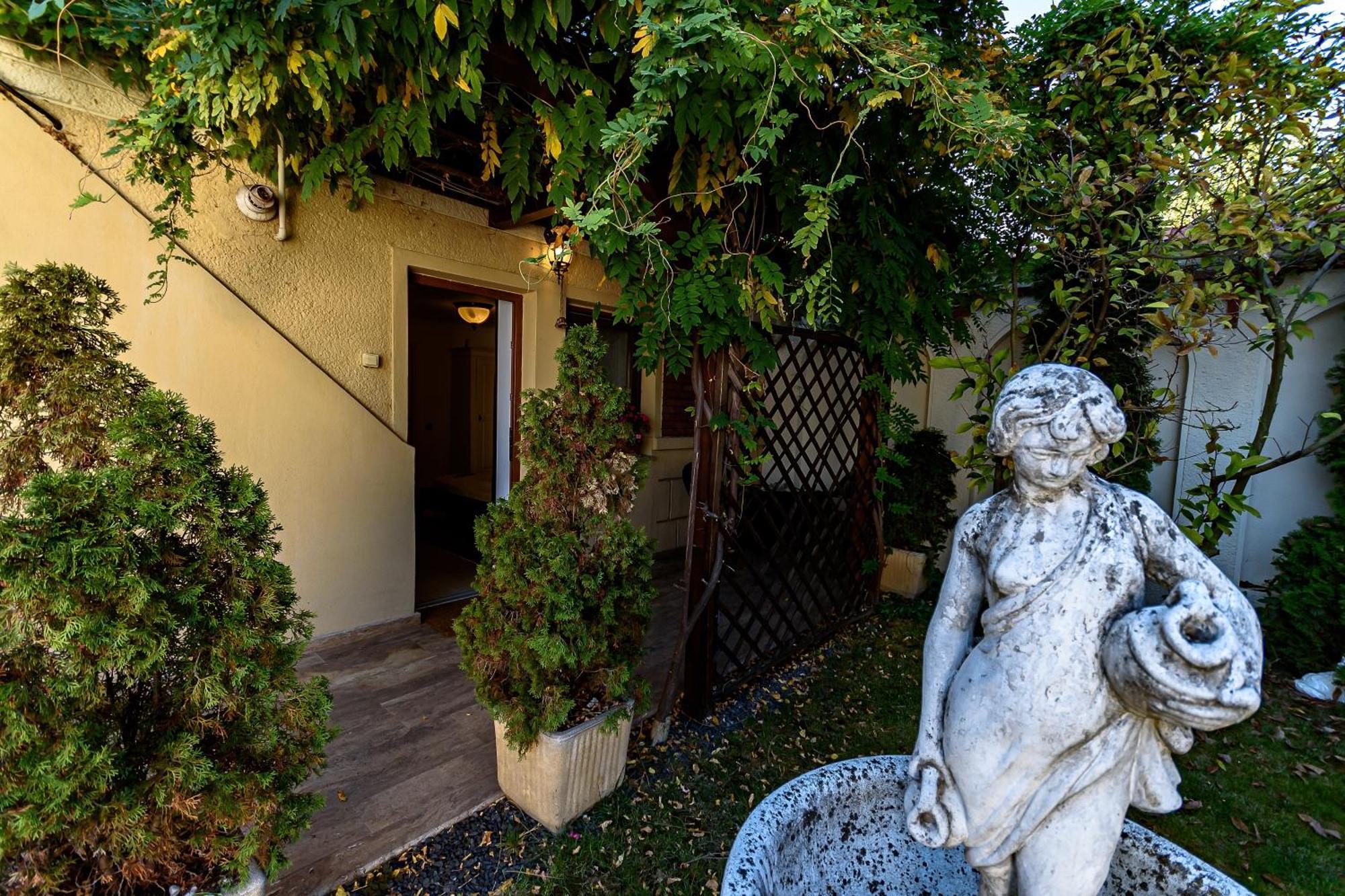 Vila Sarada Boutique Deva Buitenkant foto